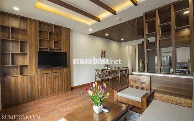 Tòa nhà Sumitomo,mặt phố Linh Lang,trung tâm khu người Nhật tại Hà Nội