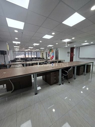 Cho thuê văn phòng Phú Nhuận, giá chỉ từ 53 triệu - nội thất sẵn có