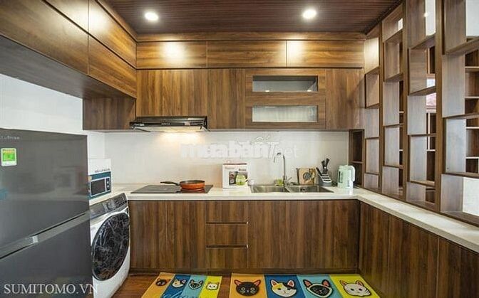 Tòa nhà Sumitomo,mặt phố Linh Lang,trung tâm khu người Nhật tại Hà Nội
