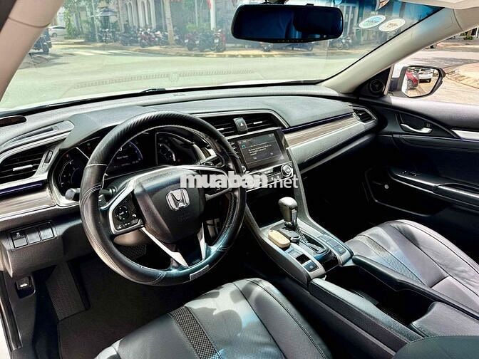 Honda Civic 2019 1.8G CVT - 46000 km