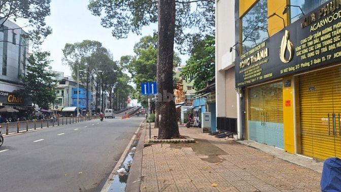Bán gấp giá mềm, Nhà 1trệt, 1lầu MT đường 3/2, P2, Q11. DT 4mx14,5m