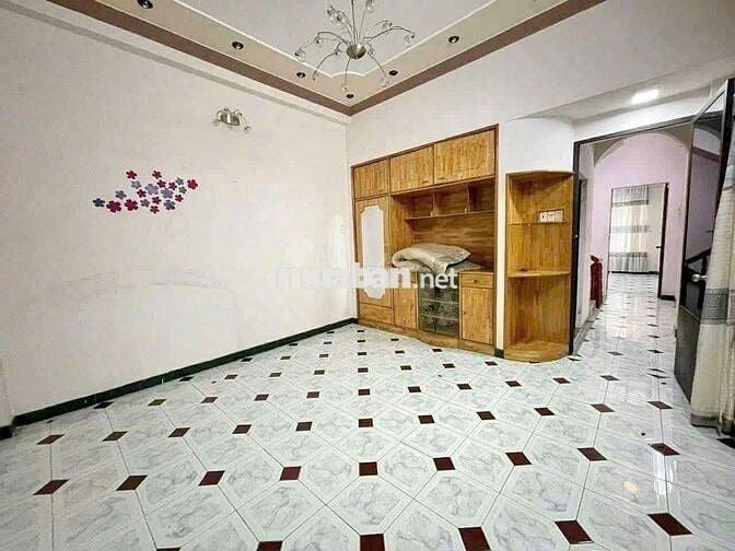 Nhà 1 Trệt 2 Lầu ST 4PN 4x17m Mặt Tiền Đường 10m KDC Phú Thuận