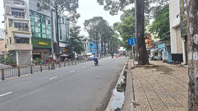 Bán gấp giá mềm, Nhà 1trệt, 1lầu MT đường 3/2, P2, Q11. DT 4mx14,5m