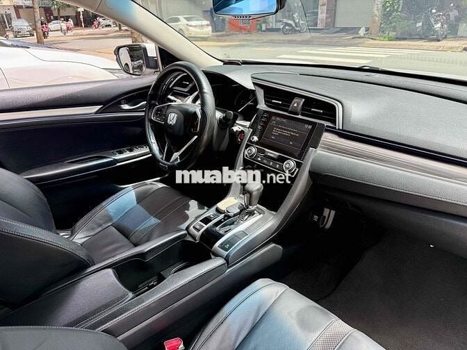 Honda Civic 2019 1.8G CVT - 46000 km