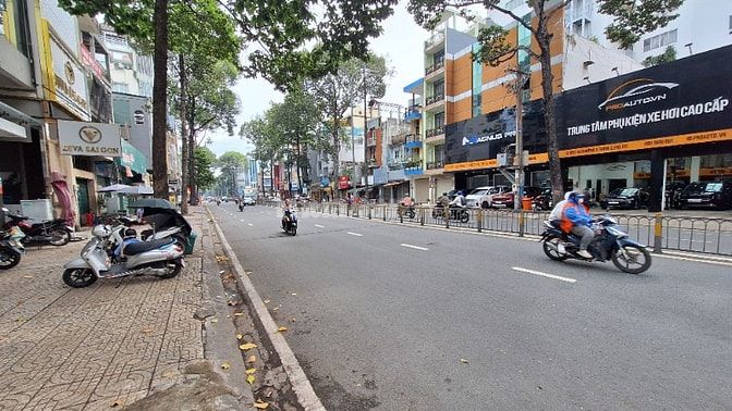 Bán gấp giá mềm, Nhà 1trệt, 1lầu MT đường 3/2, P2, Q11. DT 4mx14,5m