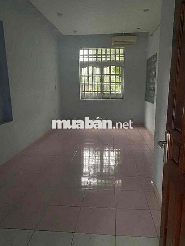 cho thuê 1trệt 2lầu sân thượng