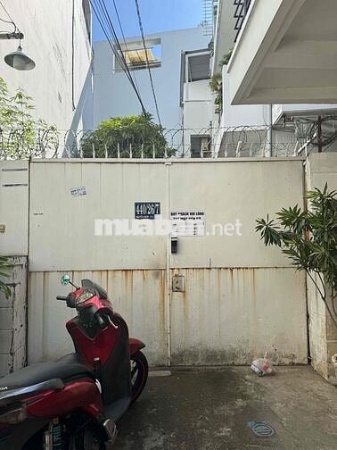 phòng trọ nguyễn kiệm phú nhuận giá 2,8tr lầu trệt giá rẻ bếp rộng