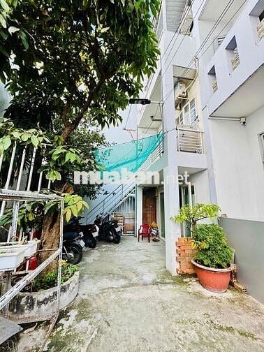 phòng trọ nguyễn kiệm phú nhuận giá 2,8tr lầu trệt giá rẻ bếp rộng