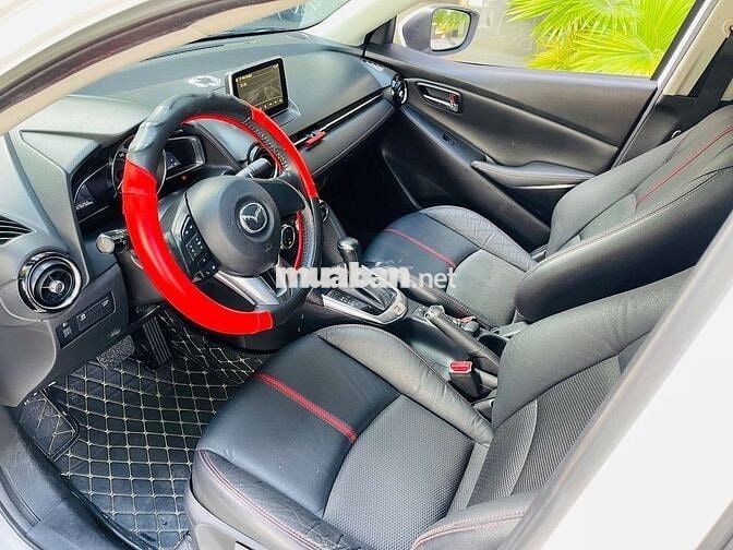 Mazda 2 2016  1.5 AT Sedan - 120000 km