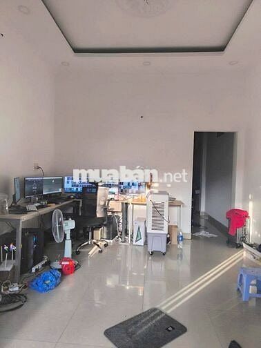 Bể nợ nên bán nhanh nhà 57m2 Tân Xuân 2, Hóc Môn giá 650 Triệu có SHR.