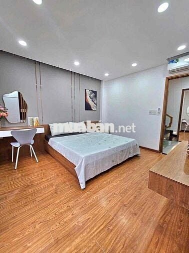 CHO THUÊ NHÀ ĐẸP PHẠM VĂN CHIÊU QUẬN GÒ VẤP - XE HƠI NGỦ TRONG NHÀ