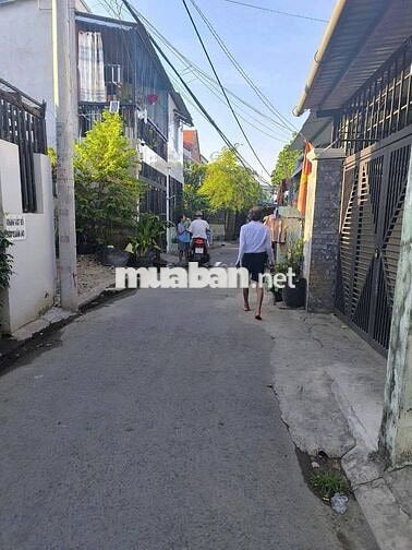 Bể nợ nên bán nhanh nhà 57m2 Tân Xuân 2, Hóc Môn giá 650 Triệu có SHR.