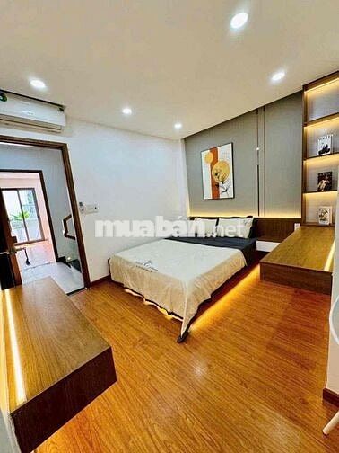 CHO THUÊ NHÀ ĐẸP PHẠM VĂN CHIÊU QUẬN GÒ VẤP - XE HƠI NGỦ TRONG NHÀ