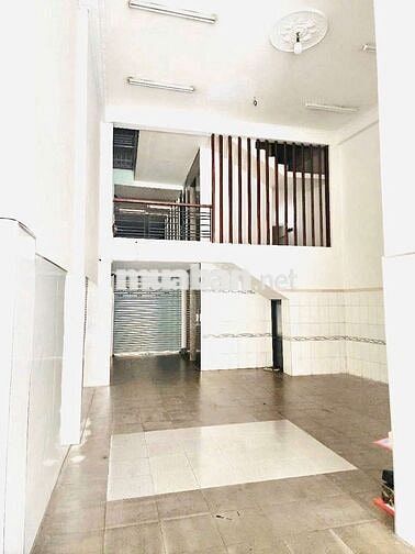 Văn phòng trống cho thuê khu vực Q1 DT: 50-80-120 m2