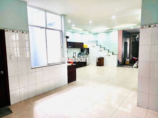 Văn phòng trống cho thuê khu vực Q1 DT: 50-80-120 m2