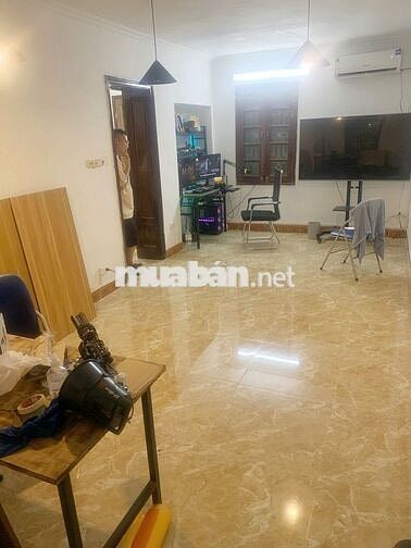 Cho thuê nhà 60m² – 2 phòng ngủ – Hào Nam – Đống Đa