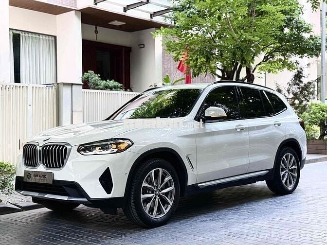 BMW X3 2024 sDrive20i Trắng Ngọc Trinh - 2900 km