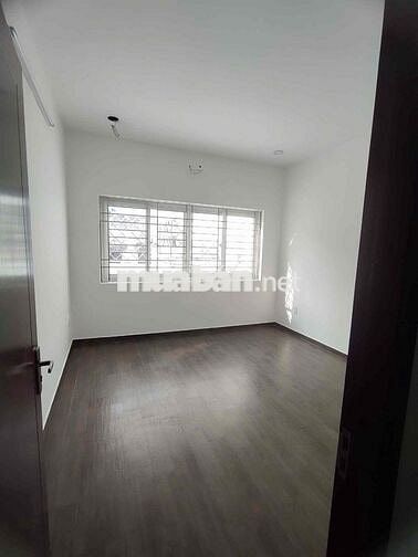 Cho thuê nhà hẻm xe tải Quận 6 tiện ra Chợ Lớn