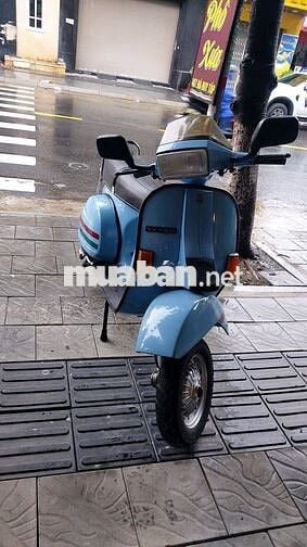 Nhà dư mình cần bán vespa cổ.xe mới đại tu