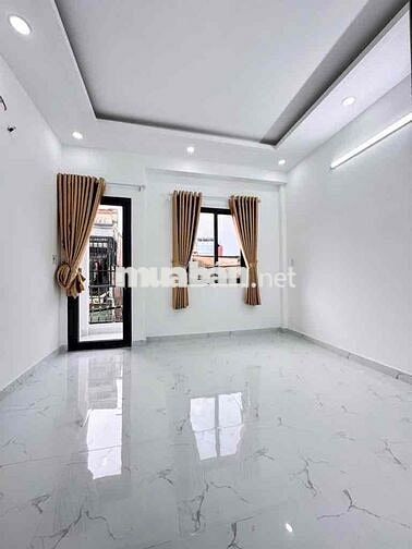 Nhà Đẹp Hẻm Bự , Ngay Tên Lửa - ngang 4m - Hoàn Công - hơn 3ty