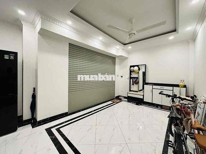 Hoa hậu phố Sài Đồng - Long Biên, 10m ra oto tránh 45m x 6T Giá 6.x Tỷ