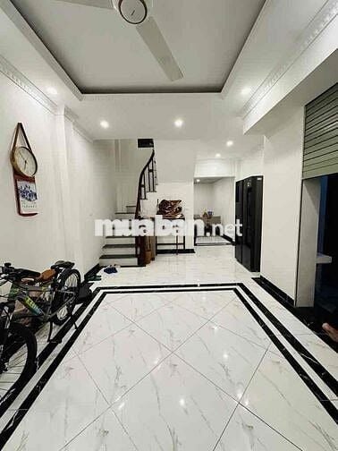 Hoa hậu phố Sài Đồng - Long Biên, 10m ra oto tránh 45m x 6T Giá 6.x Tỷ