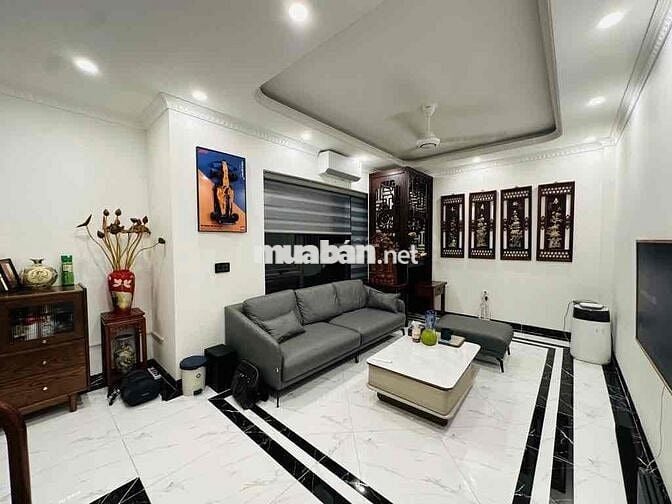 Hoa hậu phố Sài Đồng - Long Biên, 10m ra oto tránh 45m x 6T Giá 6.x Tỷ