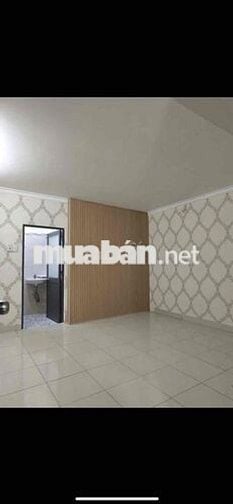 nhà gần đ hiệp bình có lầu 3pn 2wc để xe hơi