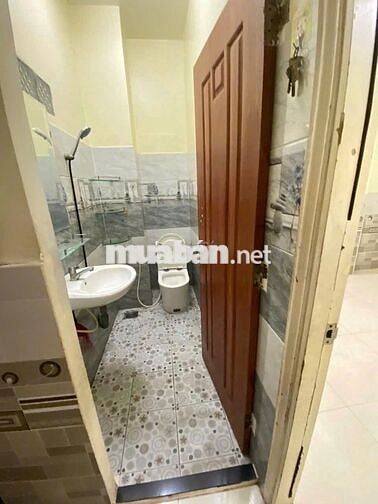 Nhà 3 tầng, 4pn-3wc, (3.1x11m), HXH 161/2B Lạc Long Quân P3 Q11