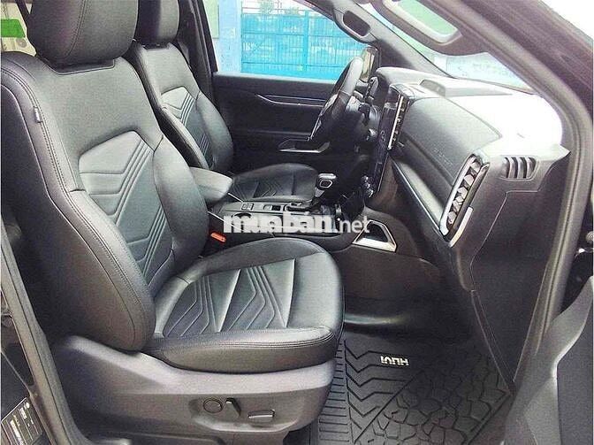 Ford Everest 2023 Titanium 2.0L 4x2 AT - 28000 km