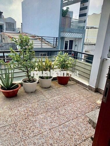 Nhà 3 tầng, 4pn-3wc, (3.1x11m), HXH 161/2B Lạc Long Quân P3 Q11