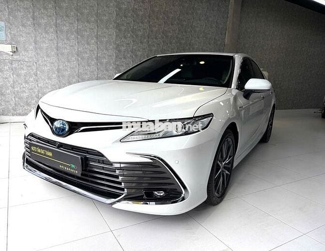 TOYOTA CAMRY 2.5 HYBRID (Phiên bản xăng điện)