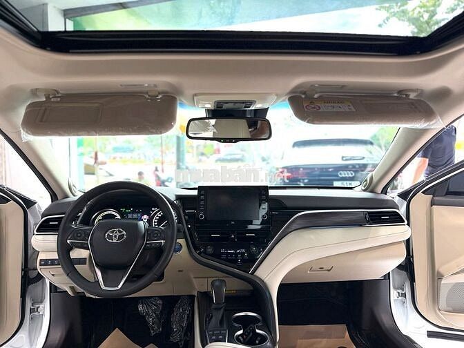 TOYOTA CAMRY 2.5 HYBRID (Phiên bản xăng điện)