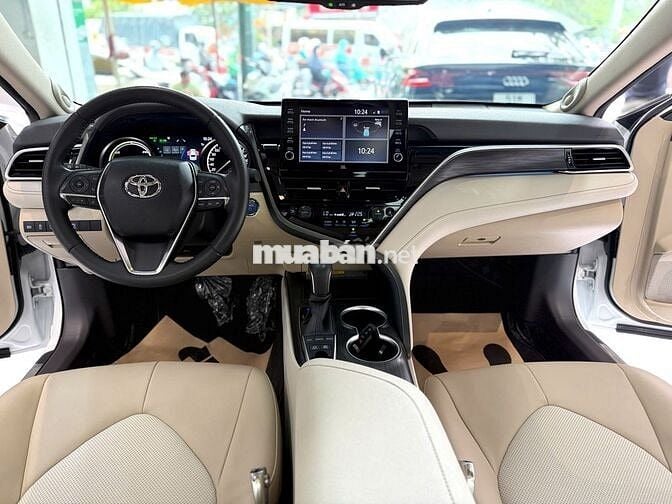 TOYOTA CAMRY 2.5 HYBRID (Phiên bản xăng điện)