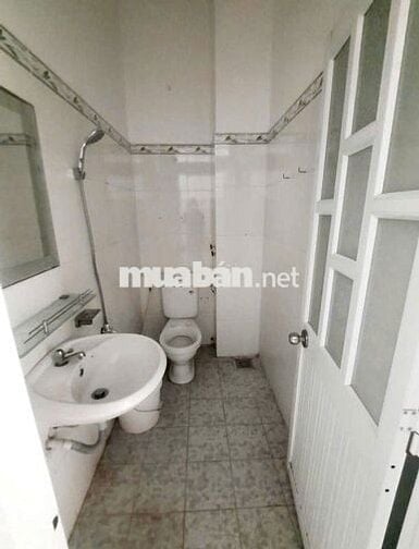 Nhà mới, (4PN, 3WC), 4x12m 3L, 920/3A Nguyễn Chí Thanh Q11