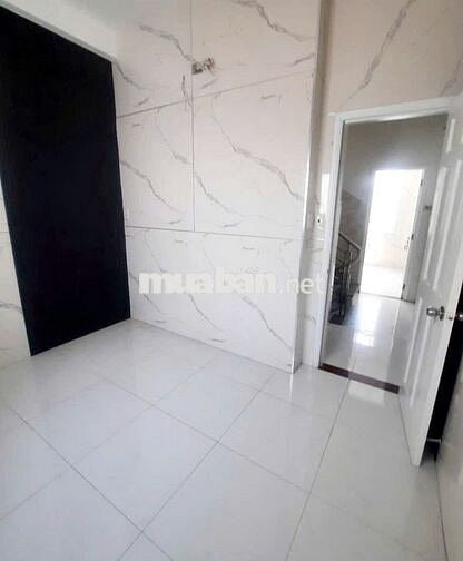 Nhà mới, (4PN, 3WC), 4x12m 3L, 920/3A Nguyễn Chí Thanh Q11