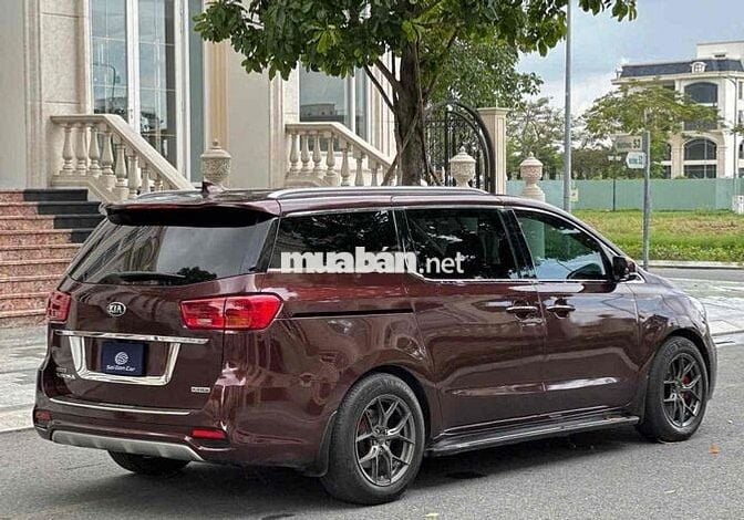 Kia Sedona 2018 2.2 DATH - 88000 km