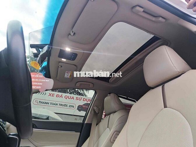Toyota Camry 2020 2.5Q - Còn giảm thêm