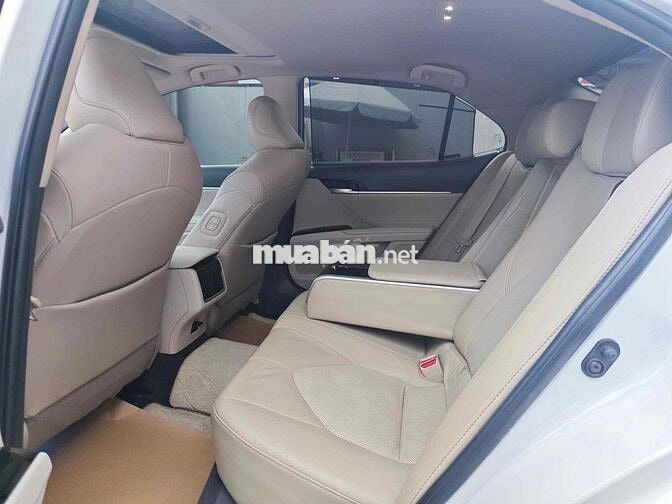 Toyota Camry 2020 2.5Q - Còn giảm thêm