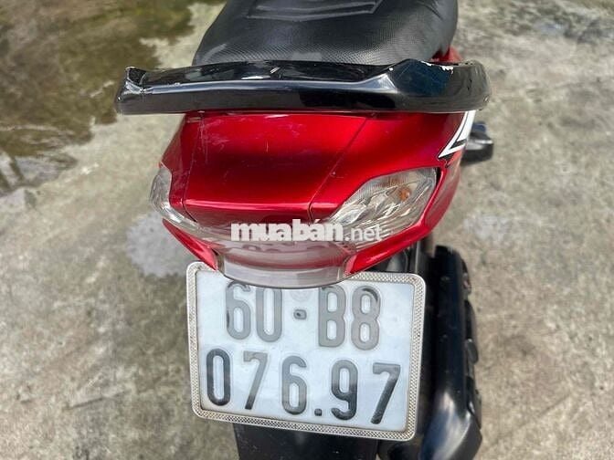 bán mio con banh mam