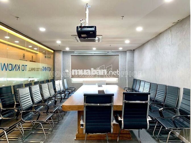 Thuê văn phòng Bình Thạnh 120-210m², giá rẻ 310k/m², full nội thất