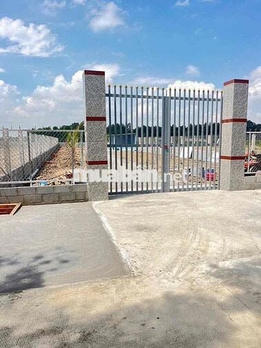 Căn nhà vườn đẹp 1260M2 có sẵn 200m2 thổ cư. giá quá chi là rẻ