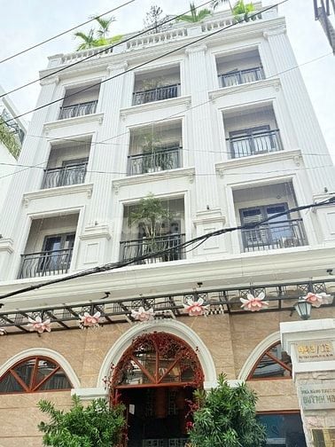 Bán Toà Y Hình, Hẻm Xe Hơi Sư Vạn Hạnh, Căn Ngon Nhất Lúc Này 11x21m
