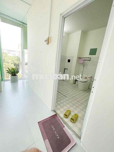 Trống lại căn 2PN nhà mặt tiền full nội thất