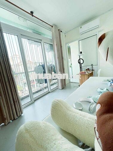 Trống lại căn 2PN nhà mặt tiền full nội thất