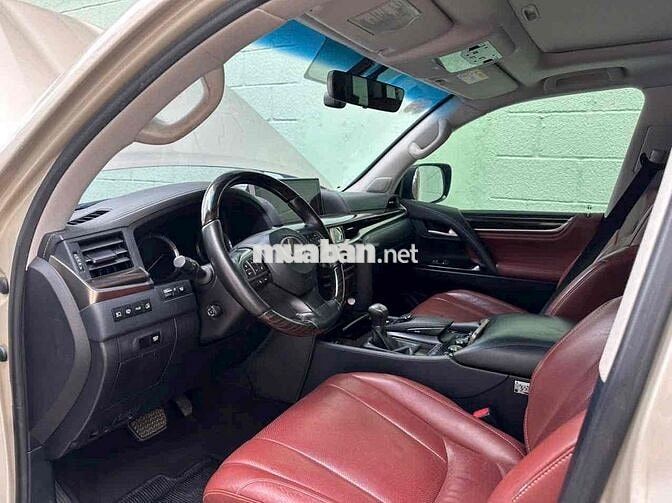 Lexus LX 2019 570 Super Sport - 45000 km