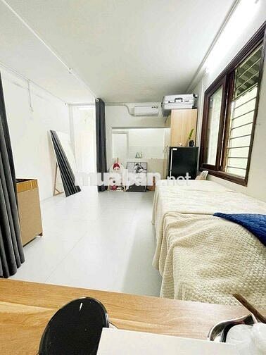 Trống lại căn 2PN nhà mặt tiền full nội thất