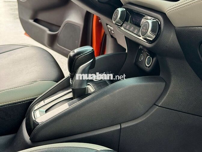 Nissan AlmeraVL 1.0Turno  Cao cấp bên bỉ tiết kiệm