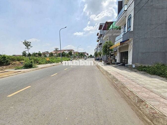 Đất Trục chính khu Tái định cư Đông Hòa C phường Đông Hòa Tp Dĩ An
