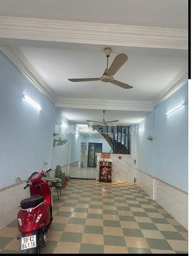 Cho thuê nhà mặt tiền Hồng Bàng, P.9, Q.6 giá 35tr
